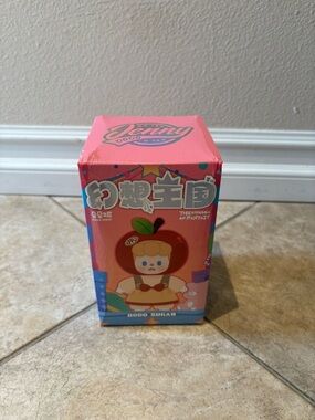 Damaged box DODO JENNY The Kingdom of Fantasy blind box.